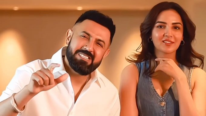 Instagram : Gippy Grewal, Jasmine Bhasin