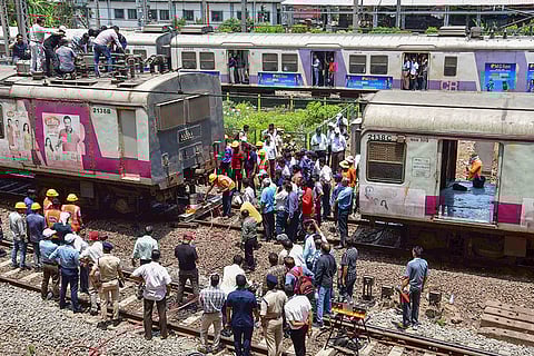 Local train derails in Mumbai