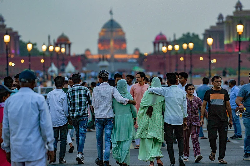 Eid-ul-Fitr: Visitors at India Gate