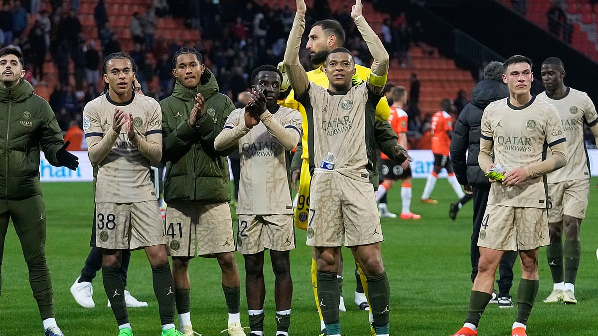 AP : Paris Saint-Germain won a record-extending 12th Ligue 1 title.