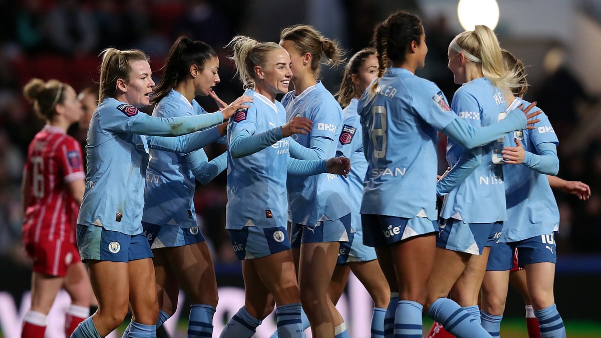 Man City extended their lead at the top of the WSL.