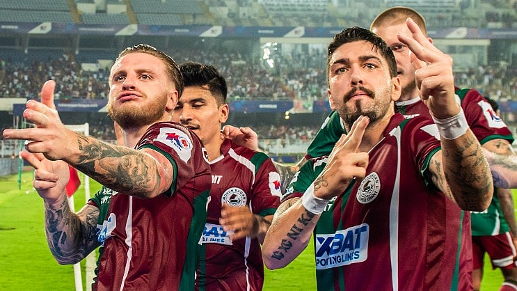 Mohun Bagan Super Giants' players celebrating after winning the semifinal against Odisha FC in ISL 2024. - Photo: X/ @IndSuperLeague