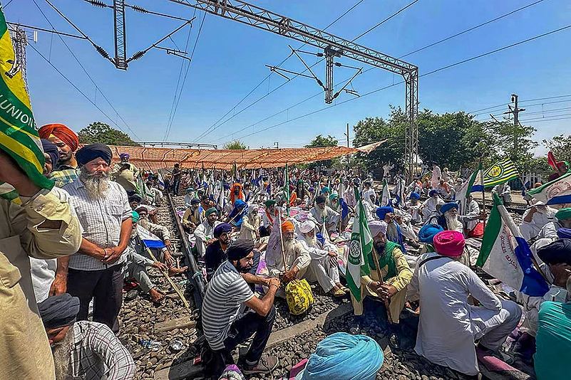 Farmers protest at Shambhu border