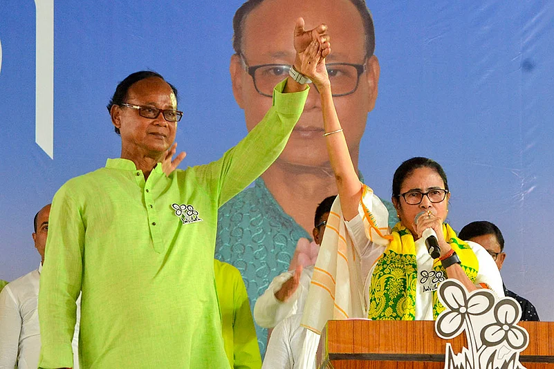 Mamata Banerjee at election campaign rally