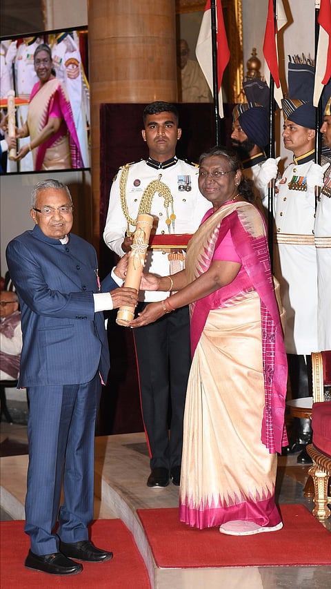 Dr. Sitaram Jindal received Padma Bhushan from President Droupadi Murmu.