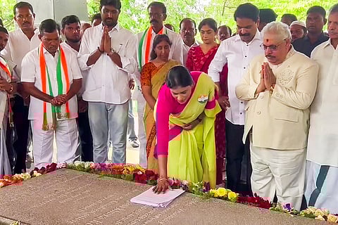 YS Sharmila to file nomination for LS polls