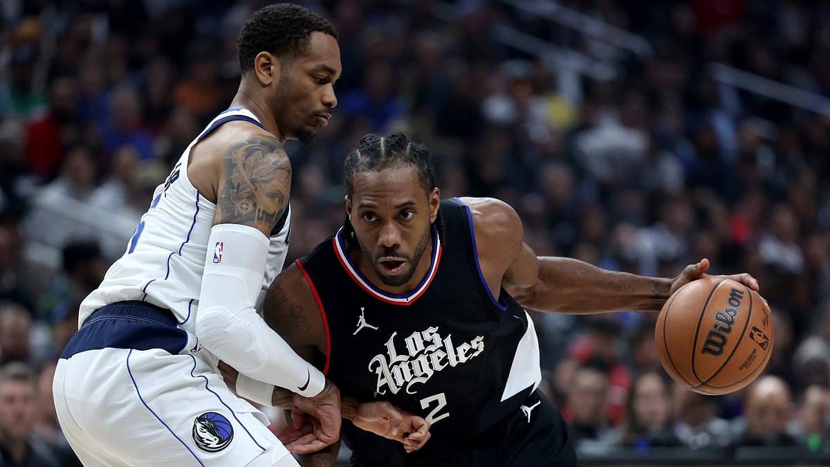 Kawhi Leonard returned against the Mavs