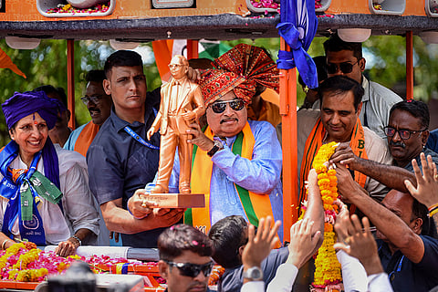 Nitin Gadkari campaigns for LS polls