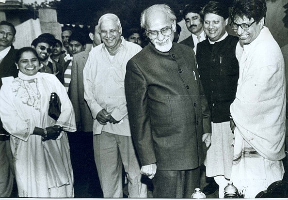 HC Tiwari/Hindustan Times via Getty Images : BSP leader Kanshi Ram with Mayawati and Prime Minister Indra Kumar Gujral with Lokdal leader Ajit Singh and Madhav Rao Scindhia on the occasion of declaration of BSP as National Party on December 8, 1997 in New Delhi, India. 
