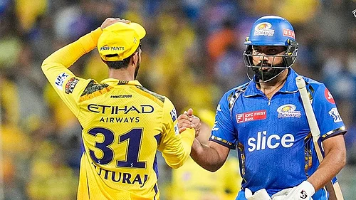 X%2F%40ChennaiIPL%20%3A%20Rohit%20Sharma%20shakes%20hand%20with%20CSK%20captain%20Ruturaj%20Gaikwad%20after%20match