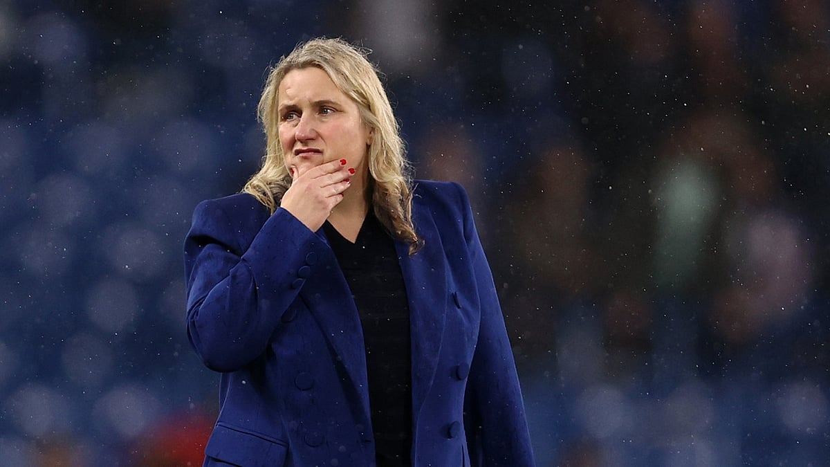 Chelsea boss Emma Hayes - null