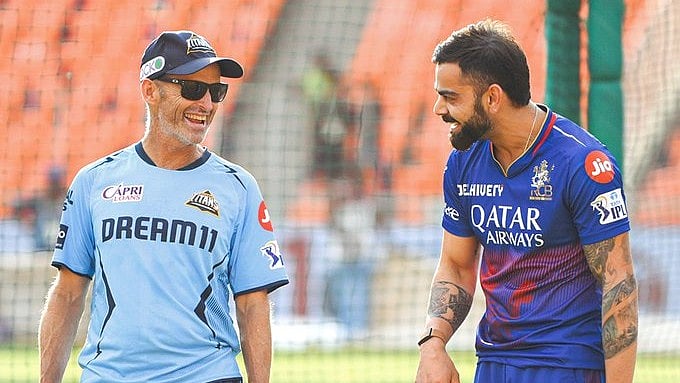Virat Kohli with Gary Kirsten ahead of GT vs RCB IPL 2024 encounter - X/@RCBTweets