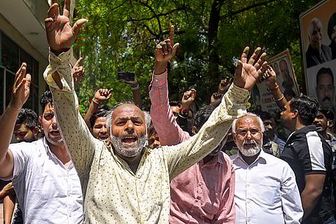 Protest during introduction of Congress candidates in Delhi