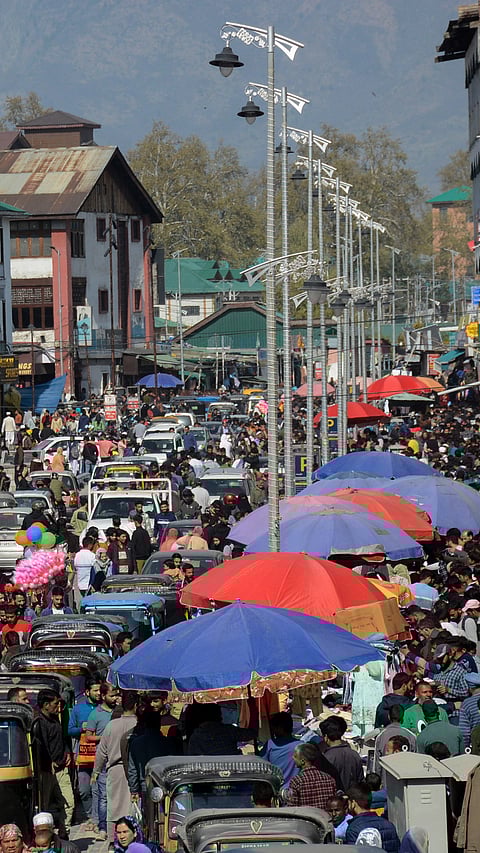 Eid shopping in Srinagar
