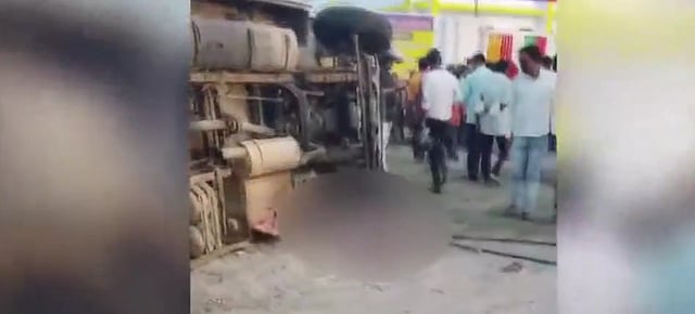 Uttar Pradesh: School Bus Overturns Killing 4 Including 3 Children In Barabanki