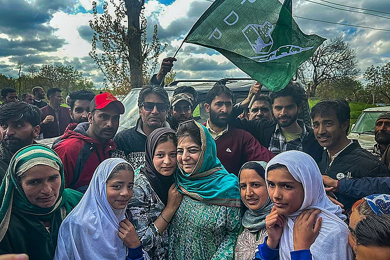 Mehbooba Mufti in Kulgam