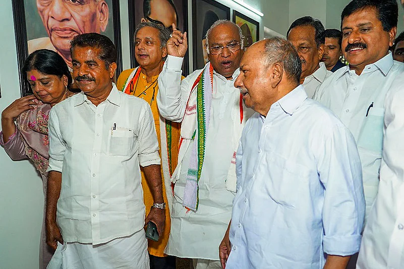 Congress campaigns amid LS polls in Kerala