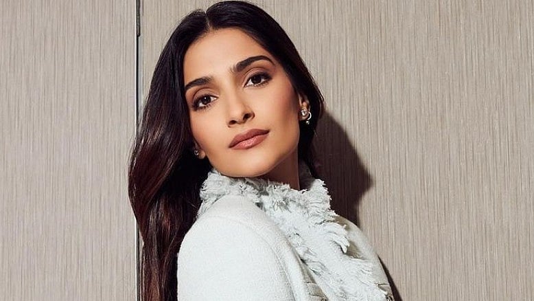 Instagram : Sonam Kapoor