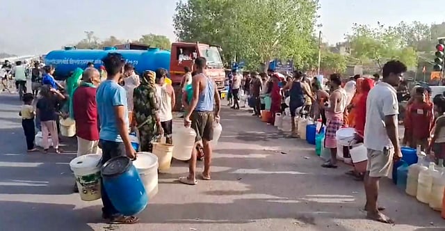 Delhi Water Crisis: SC Asks Govt About Action Against 'Tanker Mafia'
