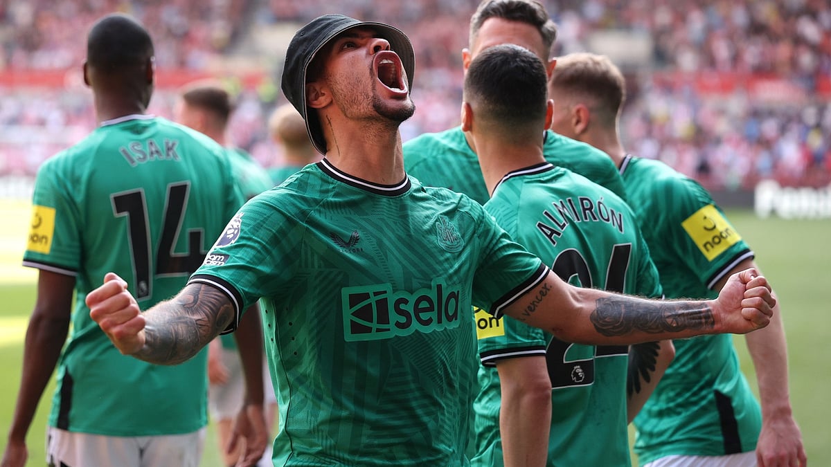 Newcastle United beat Brentford 4-2