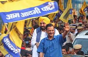PTI : Delhi HC lists Kejriwal's petition challenging the ED summons on July 11