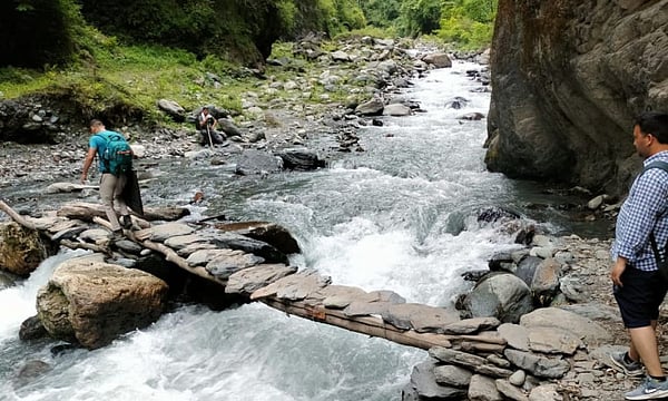 Himachal Pradesh: Polling Officials Face 15 km Treks In Rugged Terrains