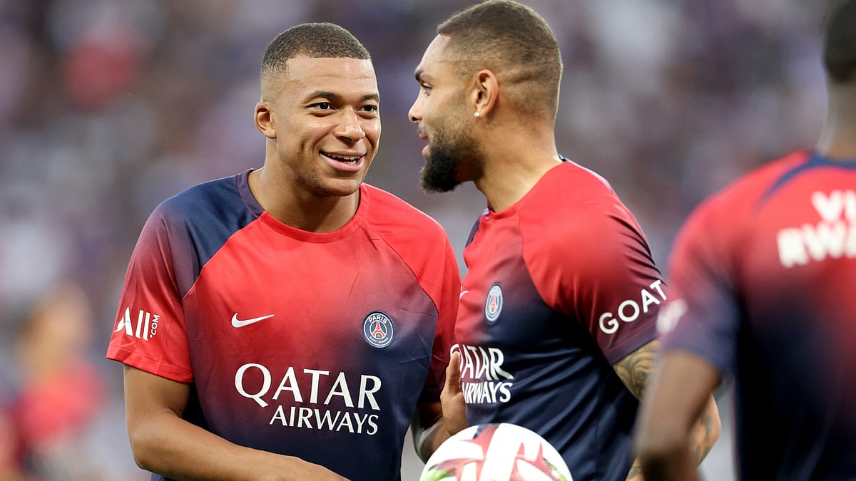 Mbappe and Kurzawa are both leaving PSG - null