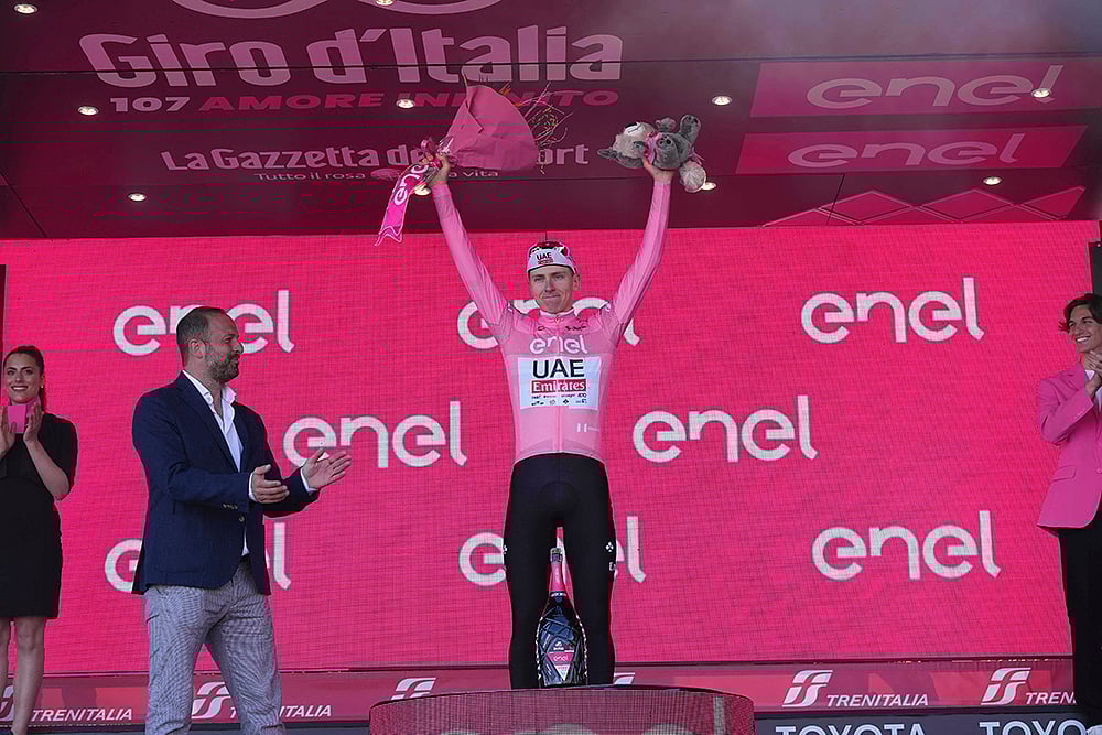 | Photo: Gianmattia D'Alberto/LaPresse via AP : Overall leader Tadej Pogacar