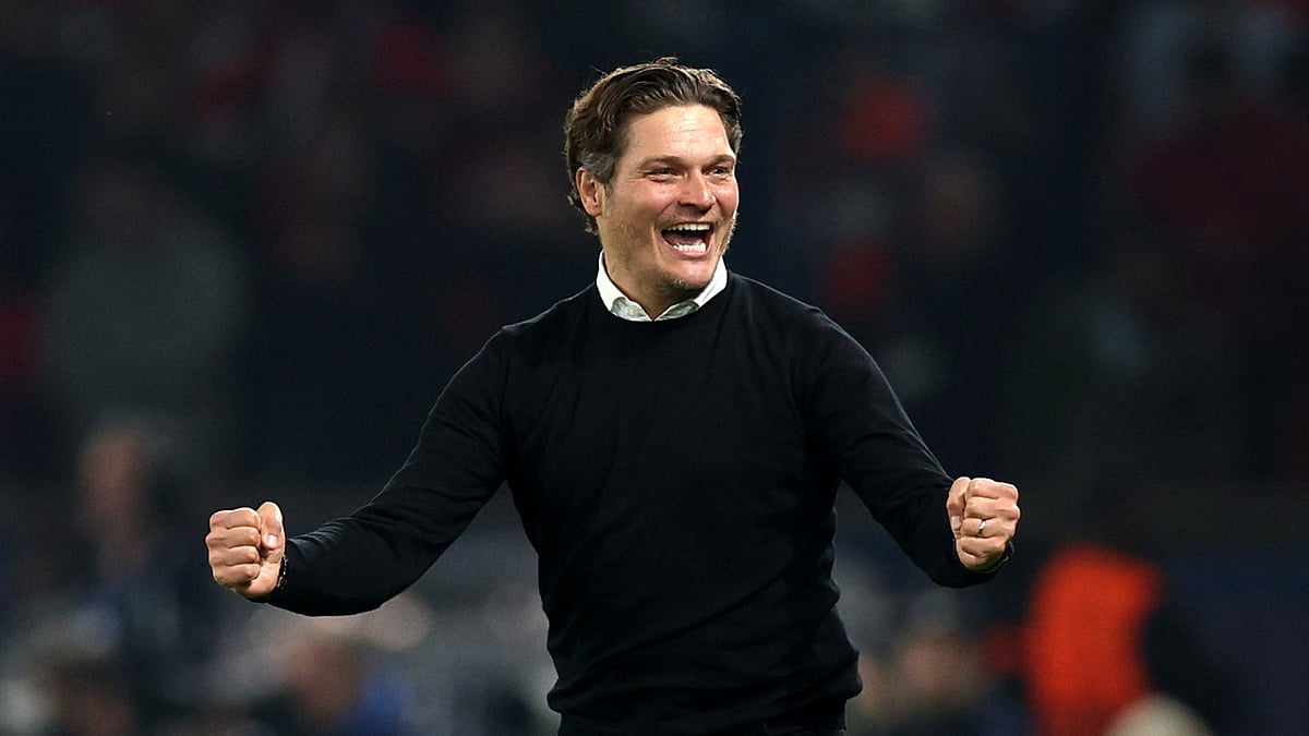 Edin Terzic celebrates in Paris.