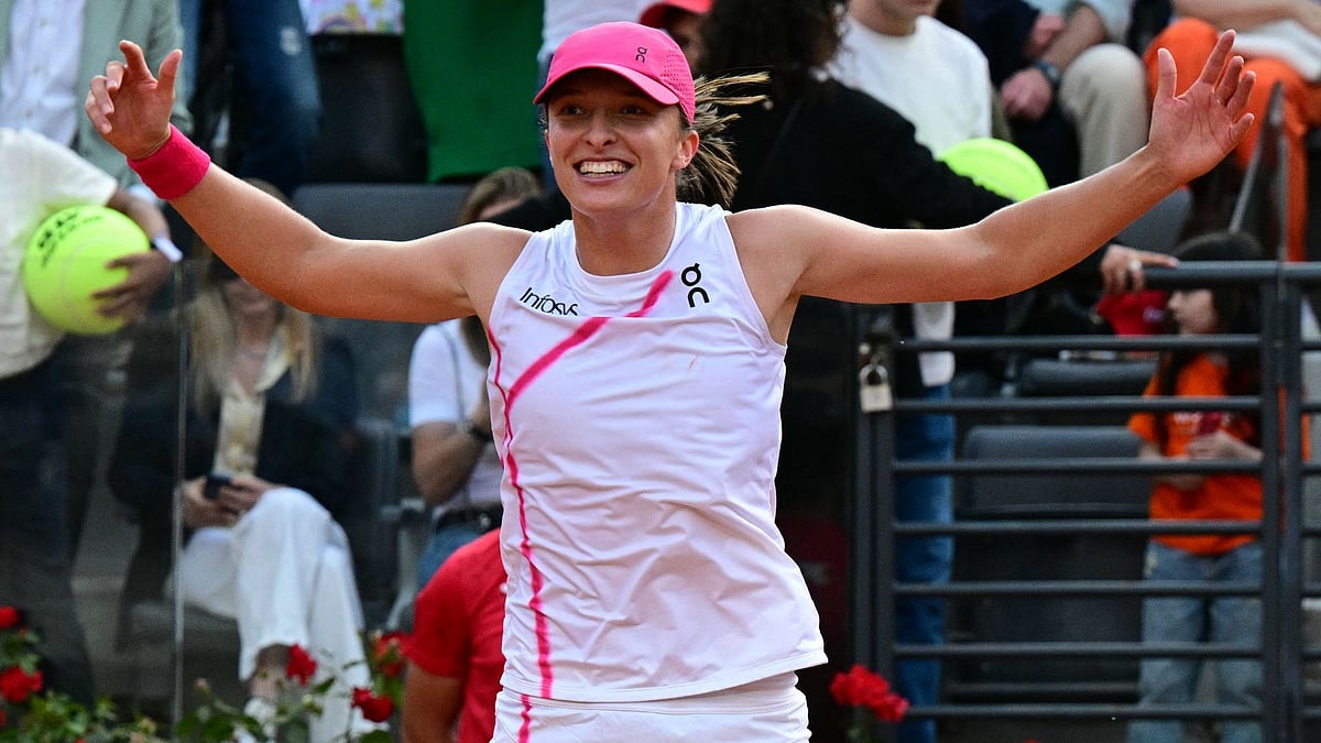 Swiatek completed a hat-trick of Italian Open titles.