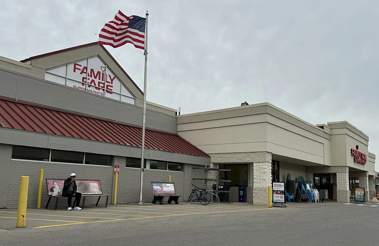 Family Fare grocery store in Midland - AP