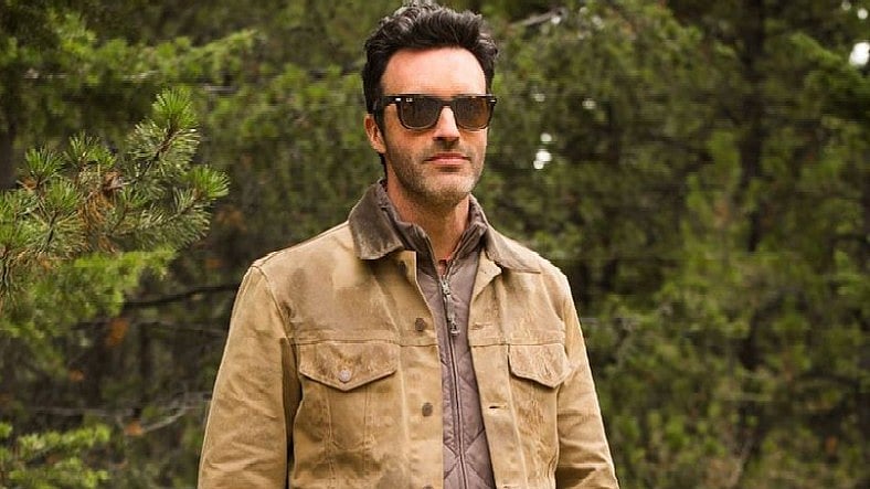 Instagram : Reid Scott