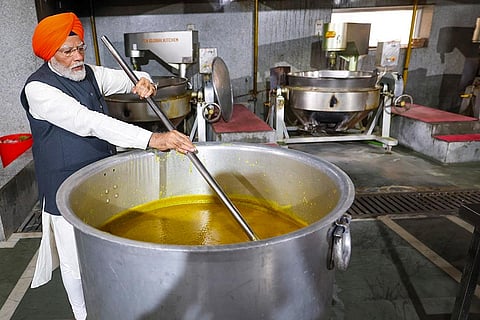 PM Modi in Patna Gurudwara