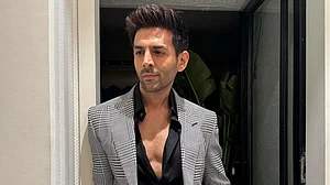 Instagram : Kartik Aaryan