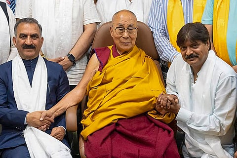 Himachal CM meets Dalai Lama