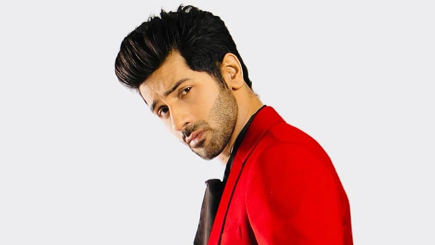 Instagram : Vardhan Puri