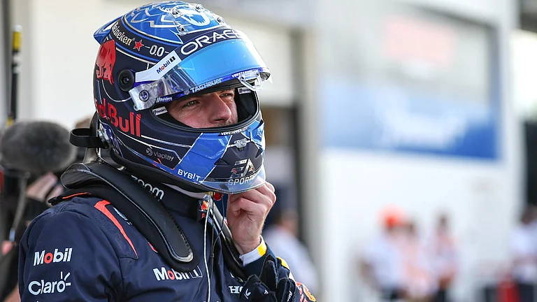 Max Verstappen will start the sprint on pole. - null