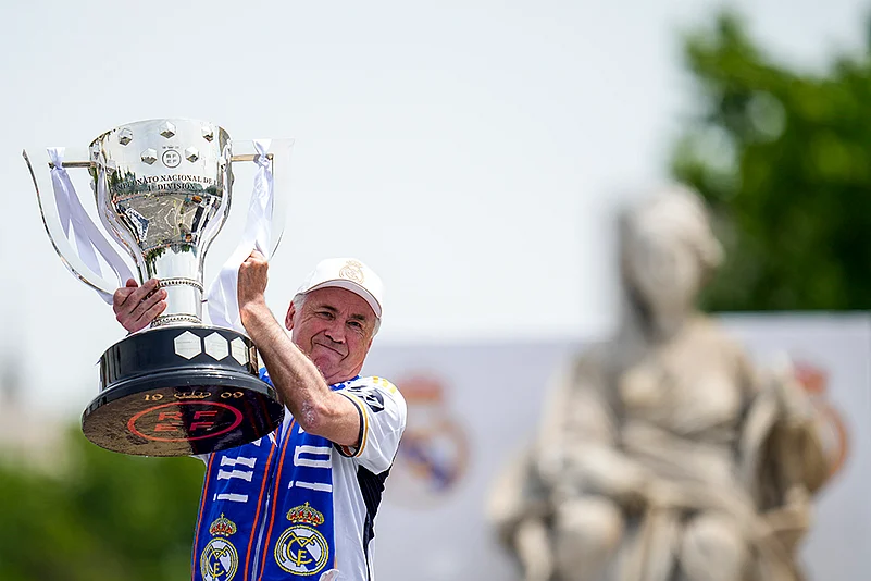 Real Madrid celebrate La Liga title_Photo_2