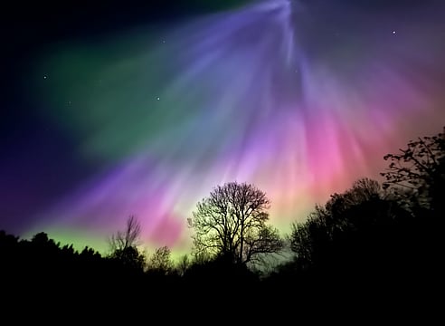 Solar Fury: Northern Lights Spectacle Expected This Weekend, Rare Severe Geomagnetic Storm Watch Issued Prompting Outage Concerns