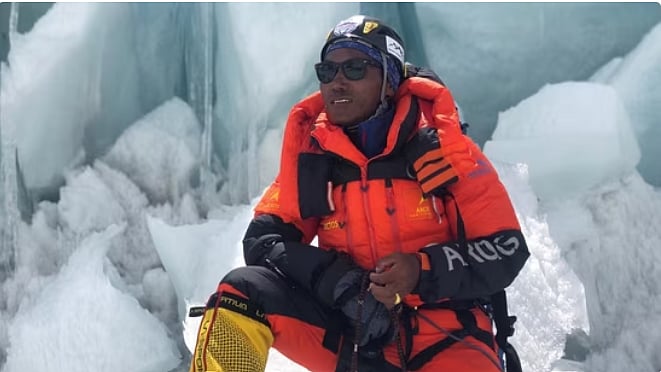 File Photo : Kami Rita Sherpa scaled the world’s highest peak for the 29th time |