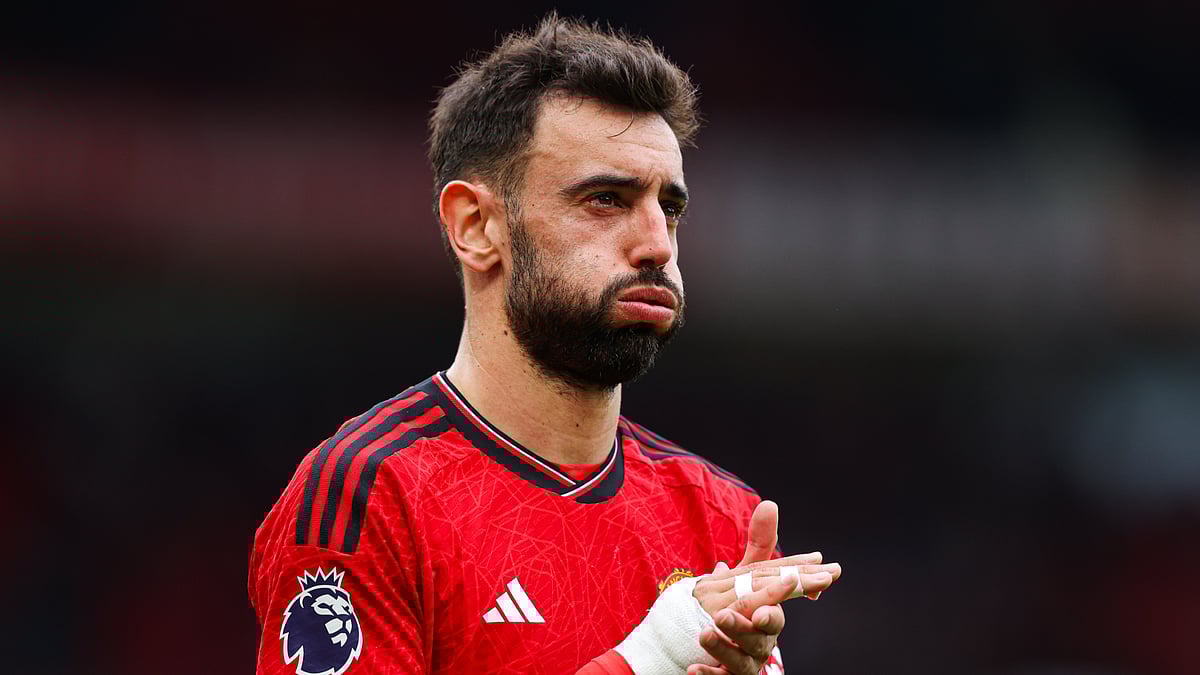 Bruno Fernandes has numerous admirers, with reported interest coming from Bayern Munich and clubs in Saudi Arabia. - null