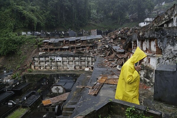 AP : Rains wreack havoc in Brazil. (File photo-Representatioanl image) |