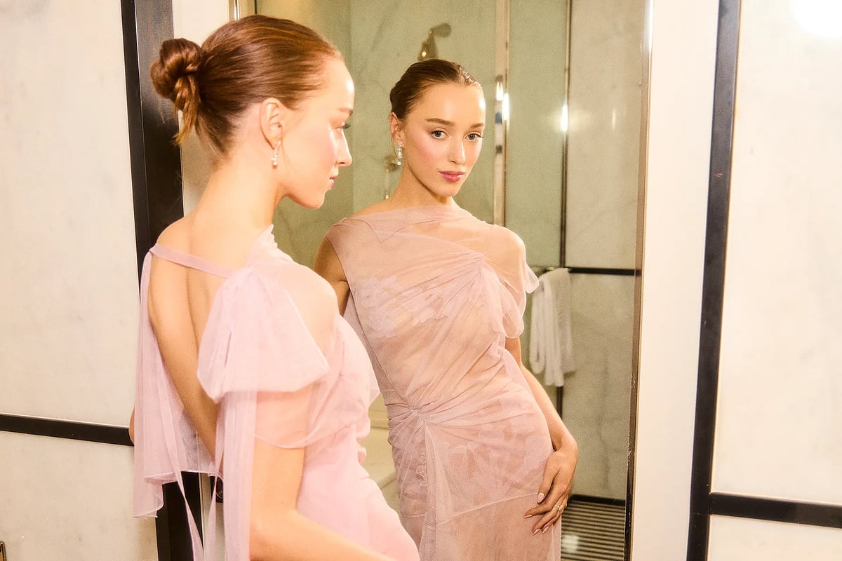 Instagram : Phoebe Dneyvor