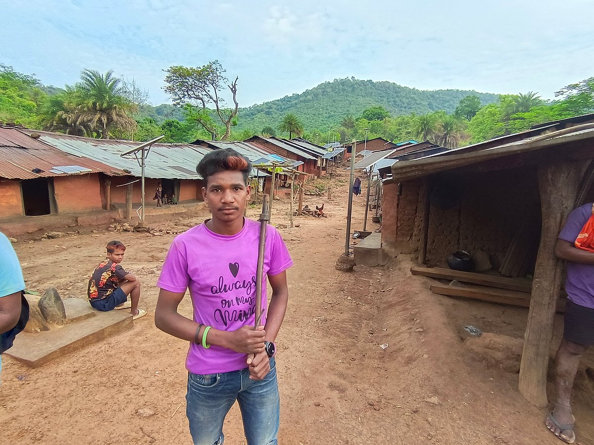 Iqbal Abhimanyu : A young man from Lakhapadar, ready to head to the forest with his axe