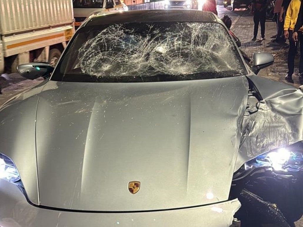 X/ANI : Pune Porsche Crash