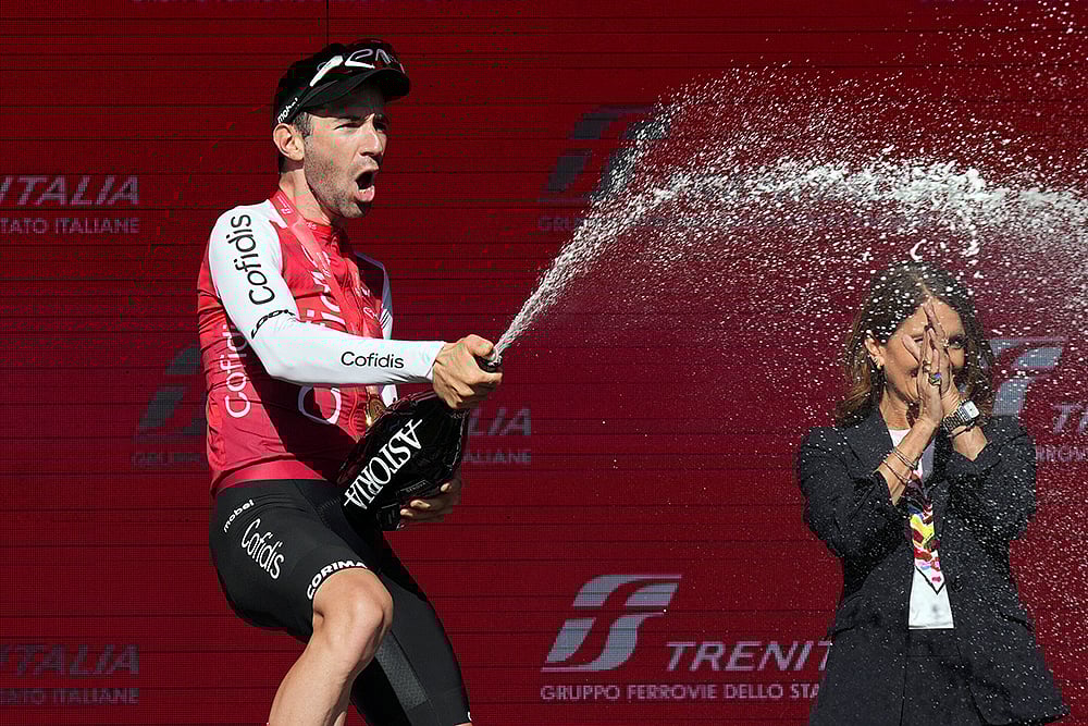 | Photo: Gian Mattia D'Alberto/LaPresse via AP : Giro d'Italia 2024: Tour of Italy cycling race