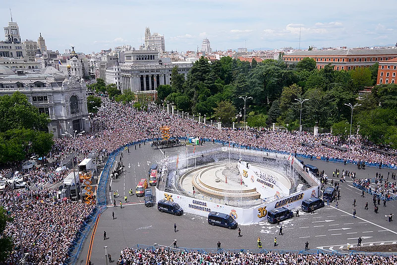 Real Madrid celebrate La Liga title_Photo_6