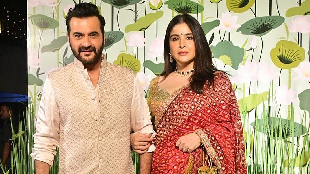 X : Sanjay Kapoor and Maheep Kapoor 