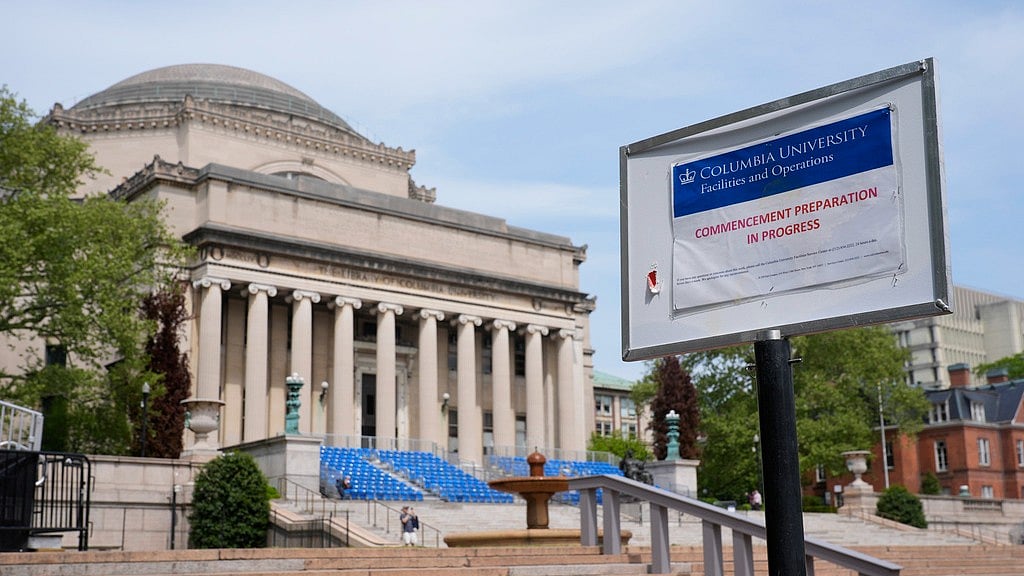AP : Campus of Columbia University