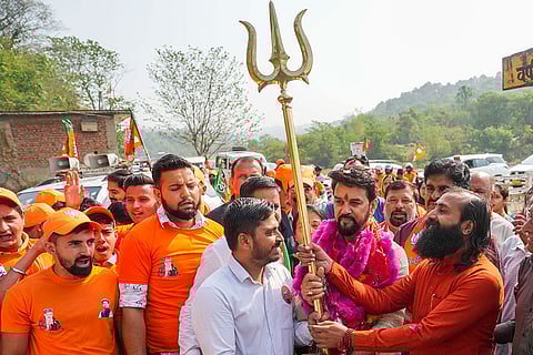 Anurag Thakur performs Kanya Pujan